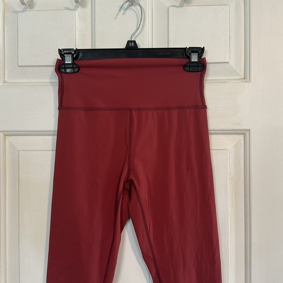 Zyia Active Rust colored leggings size 4 women’s - Picture 3 of 4